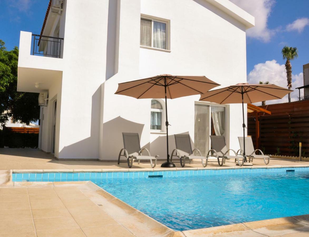 Villa Olivia, คอรัลเบย์ ภายนอก รูปภาพ